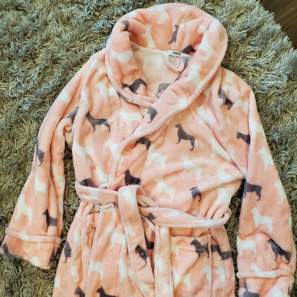 Plush thigh length robe